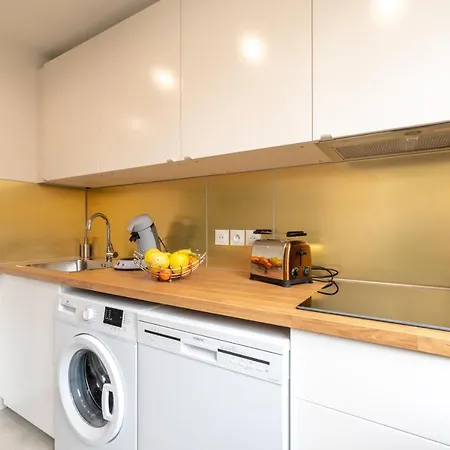Amja Saint-roch: Spacious Family With Parking Apartment Montpellier